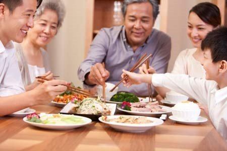 cả nhà cùng mắc bệnh viêm dạ dày