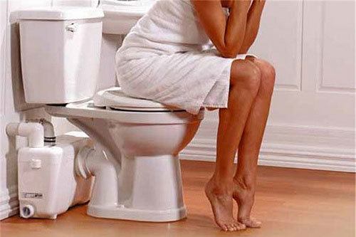 đi ngoài ra máu kèm chất nhầy