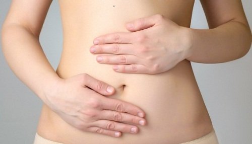 đau bụng quanh rốn