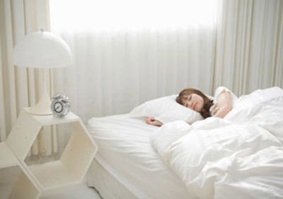 bệnh tim và tư thế nằm ngủ